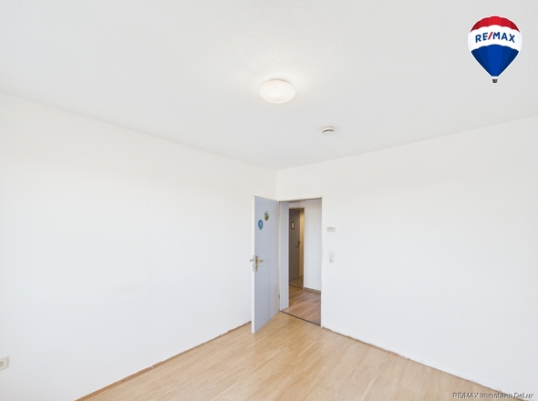 CAM01722G0-PR0044-STILL001