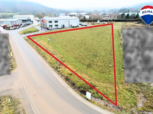 RE/MAX Immobilien DeLux Grundstück zu verkaufen in Saarburg