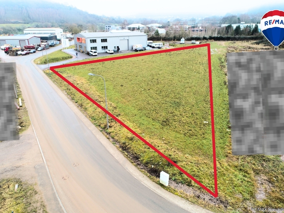 RE/MAX Immobilien DeLux Grundstück zu verkaufen in Saarburg