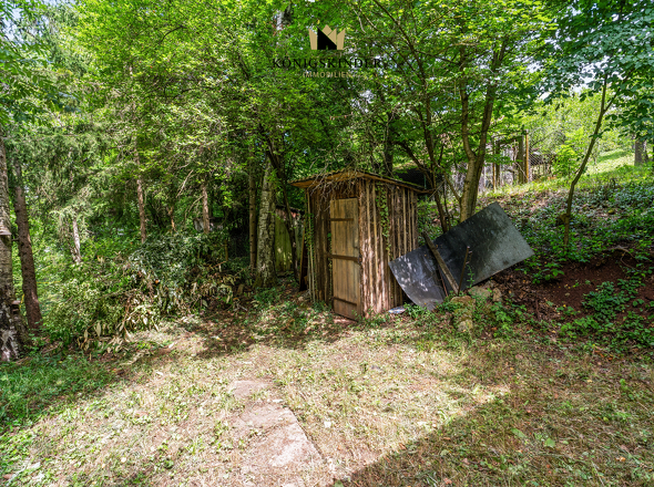 Untergeordnete Nebengebäude sind gestattet