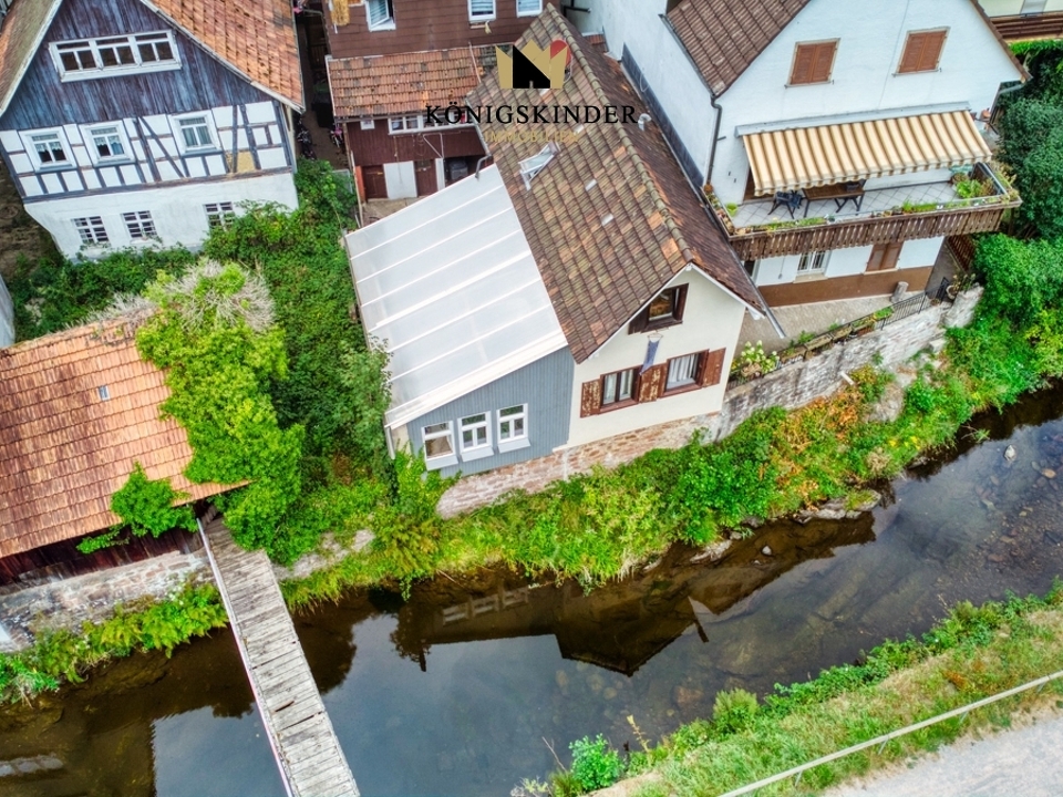 Luftaufnahme Ferienhaus mit Wintergarten
