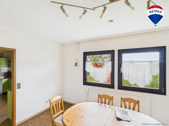 RE/MAX Immobilien DeLux Einfamilienhaus Wallerfangen-Oberlimberg Esszimmer