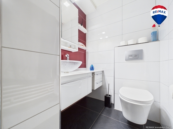 REMAX Immobilien DeLux Einfamilienhaus  Bebelsheim Bad Mark Borowicz