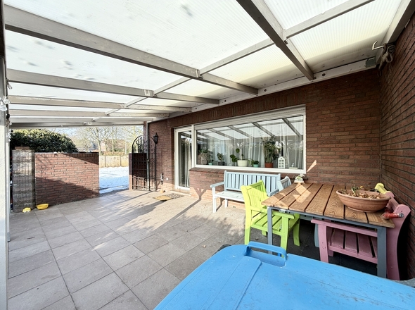 überdachte Terrasse