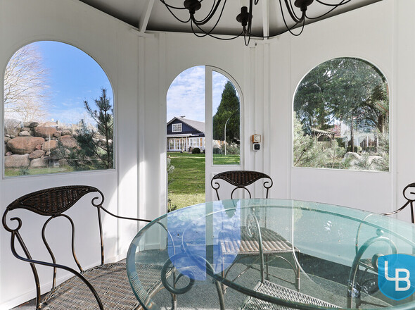 Blick aus dem Pavillon