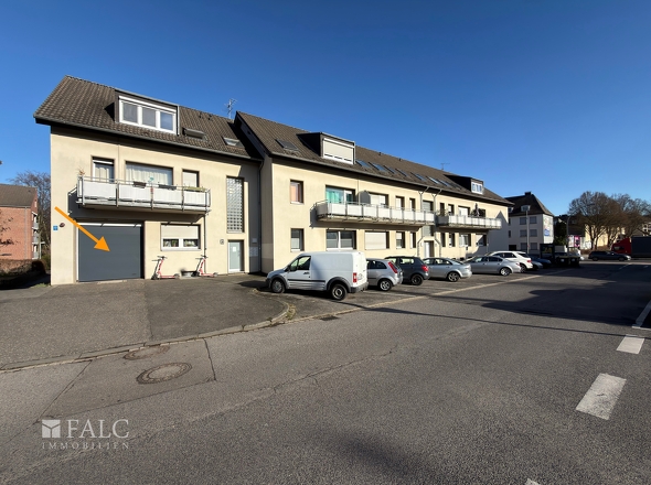 Außenansicht-Einfahrt Tiefgarage