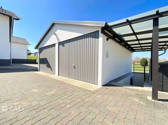 Außenansicht Garage 