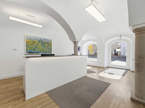 Laden-/Bürofläche im EG