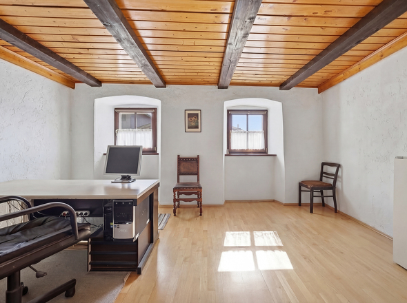 Büro im OG