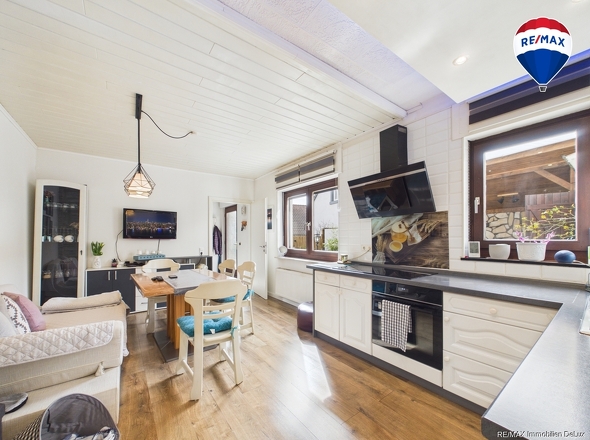 REMAX Immobilien DeLux Haus in Losheim am See - Britten zu verkaufen