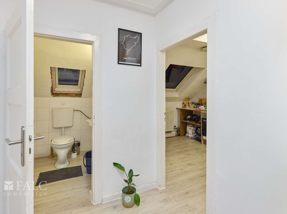 Wohnung 4. OG - WC / Küche