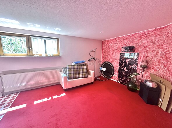 Großes Zimmer im UG