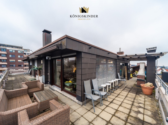 weitläufige Terrasse 