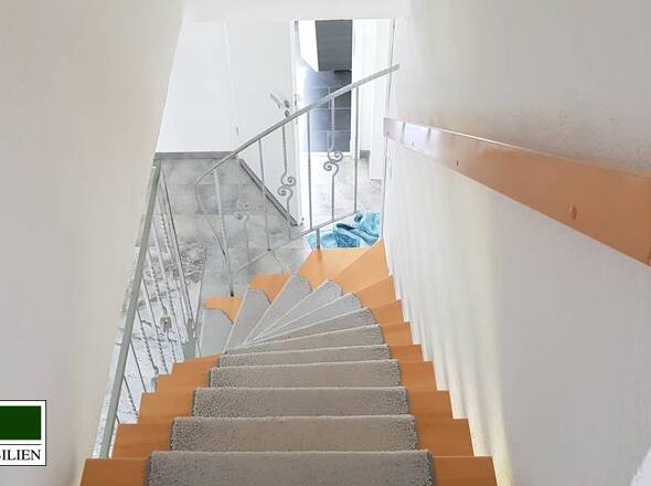Treppe zum 1 OG