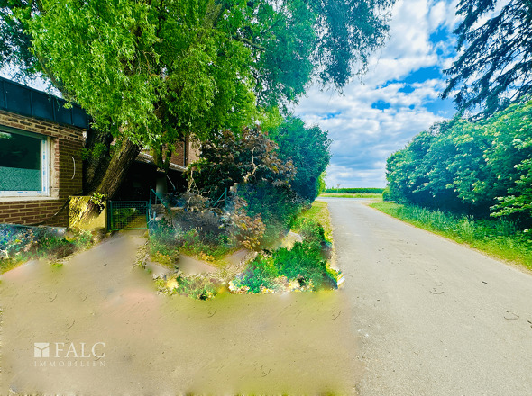 rückvertiger Eingangsbereich 