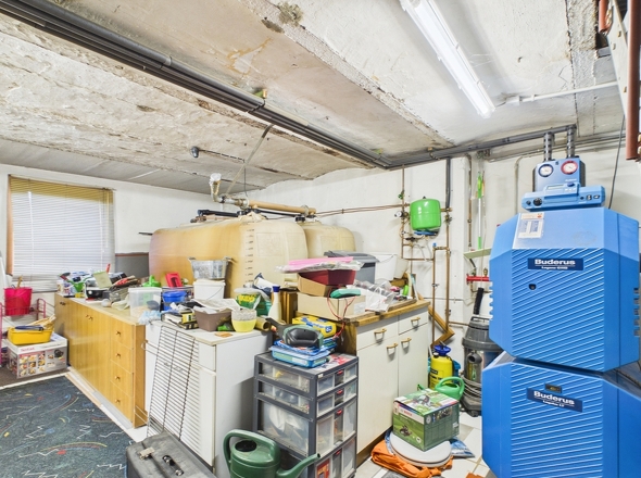 Heizung + Öllagerraum