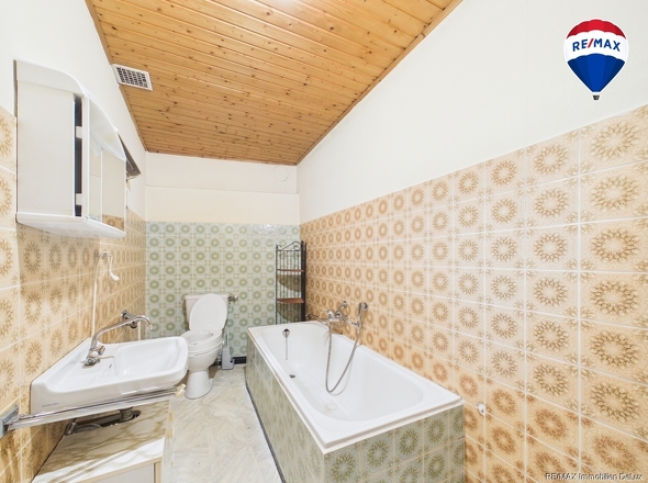 RE/MAX Immobilien DeLux Merzig Haus zu verkaufen in Kastel-Staadt