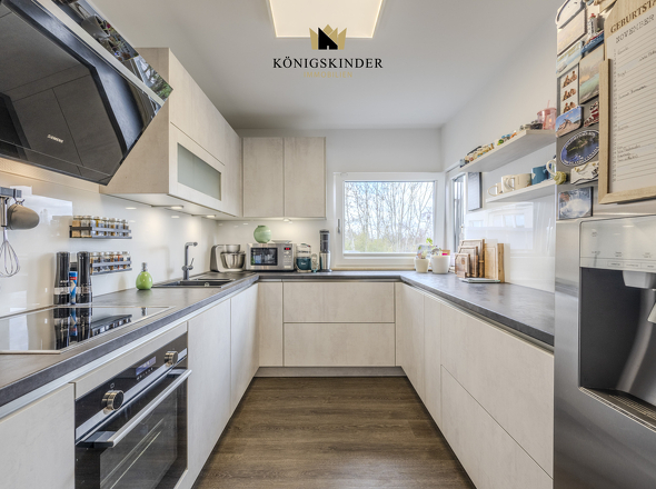 Hochwertige Einbauküche