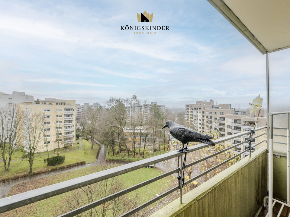 Süd-Balkon im 6. Stock