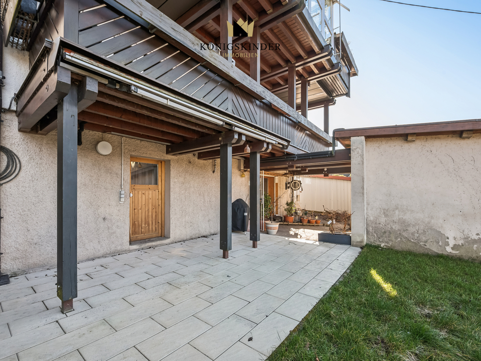 Terrasse mit Gartenanteil UG