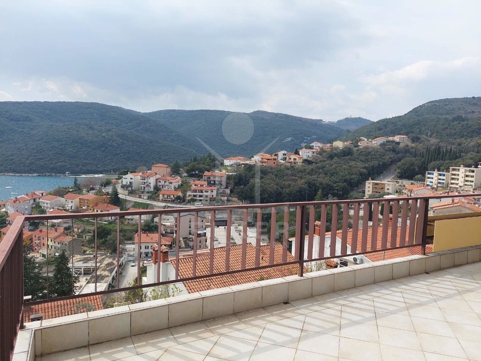 Zwei Wohneinheiten in der Nähe des Meeres in Rabac