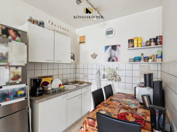 Küchennische mit Einbauküche