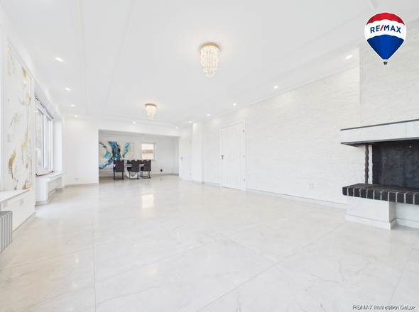 REMAX Immobilien DeLux Einfamilienhaus Wohn-/Esszimmer Saarlouis Mark Borowicz