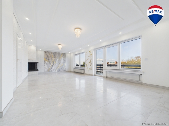 REMAX Immobilien DeLux Einfamilienhaus Wohn-/Esszimmer Saarlouis Mark Borowicz