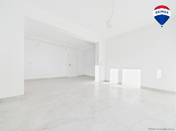 REMAX Immobilien DeLux Einfamilienhaus Küche Saarlouis Mark Borowicz 