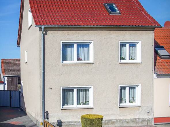 Vorderansicht seitlich