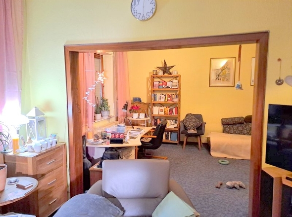 Blick vom Wohnzimmer zum Esszimmer