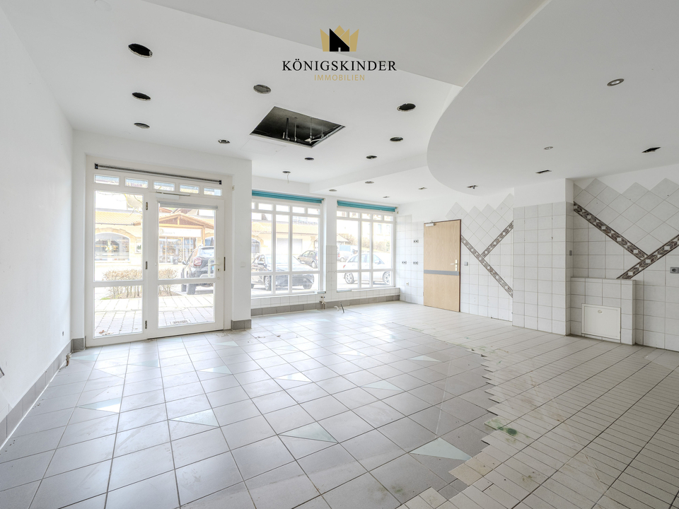 Ladenfläche mit Schaufensterfront