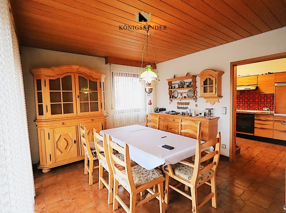 ...dann hinüber zum Essen...