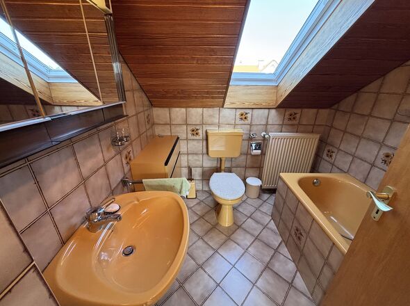 Bad Dachgeschoss