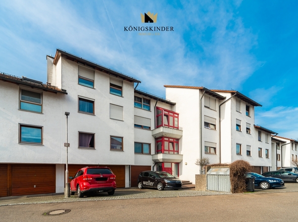 Aussenansicht und Garagen