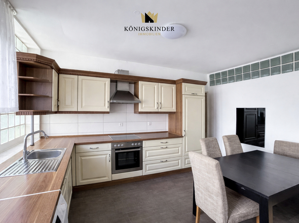 Küche mit Essbereich