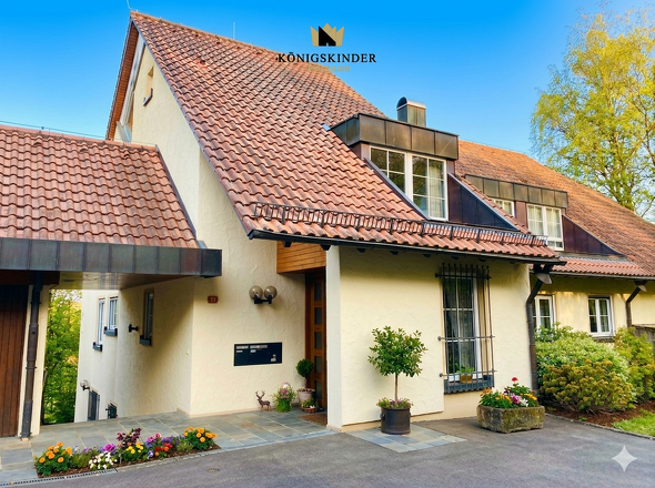 Hausansicht von der Straße