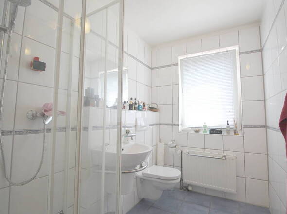 1. Duschbad Haupthaus EG