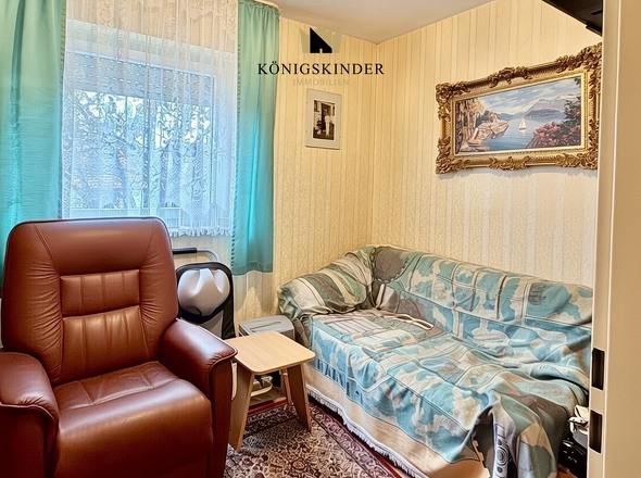 Praktisches Homeoffice – ruhig und hell