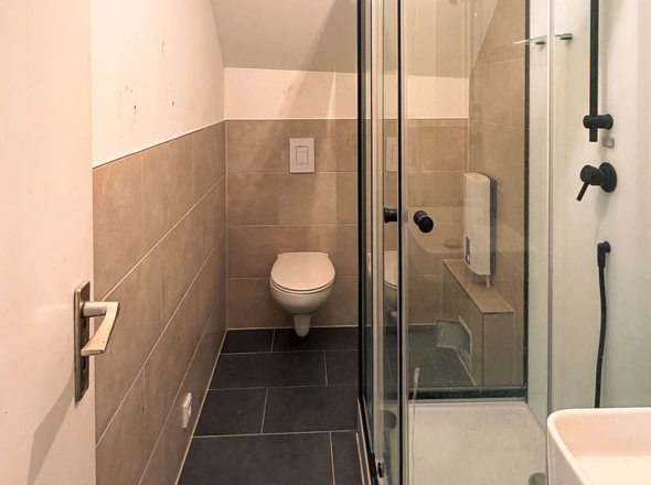 WC / Dusche OG