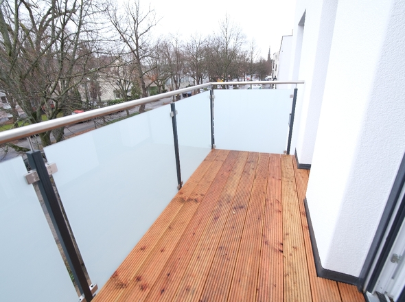 Balkon zur Vorderseite