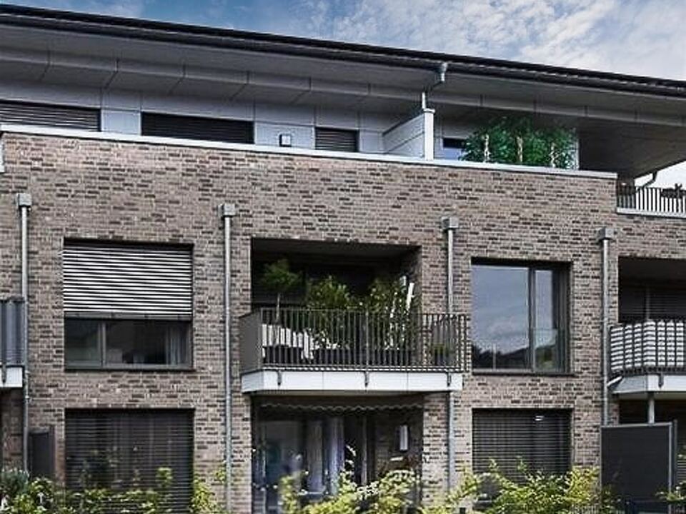 Terrasse mit kleinem Garten