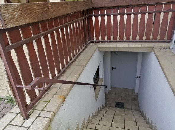 von der Terrasse in den Keller