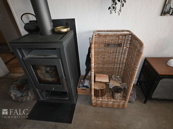 EG-Kamin im Wohnzimmer