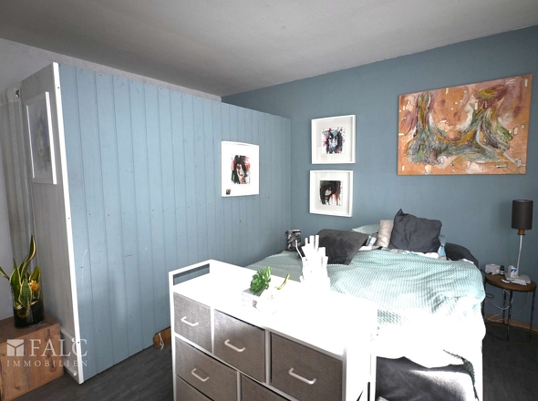 EG-Schlafzimmer mit Ankleide