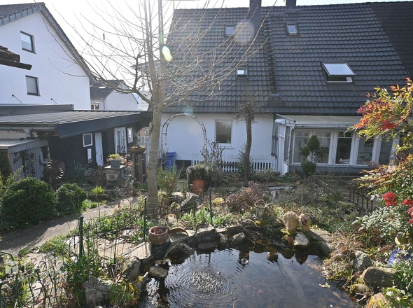 Garten mit Teich
