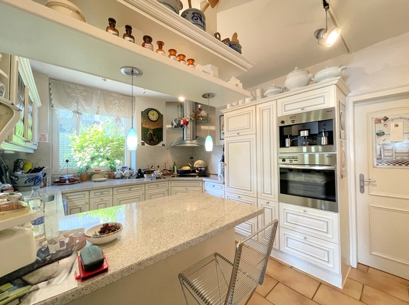 Küche + Hauswirtschaftsraum