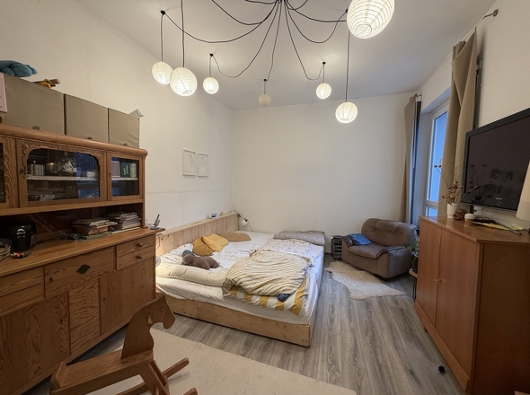 Großes Schlafzimmer