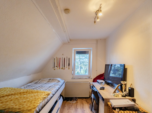 Durchgangszimmer DG