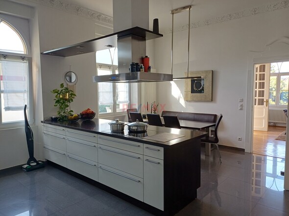 besonders großzügig